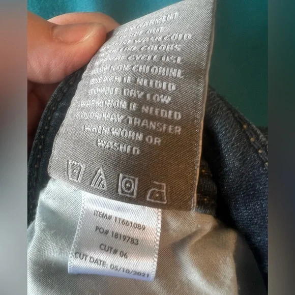 Torrid Size 28 Luxe Slim Boot Jean Mid Wash - Picture 10 of 12